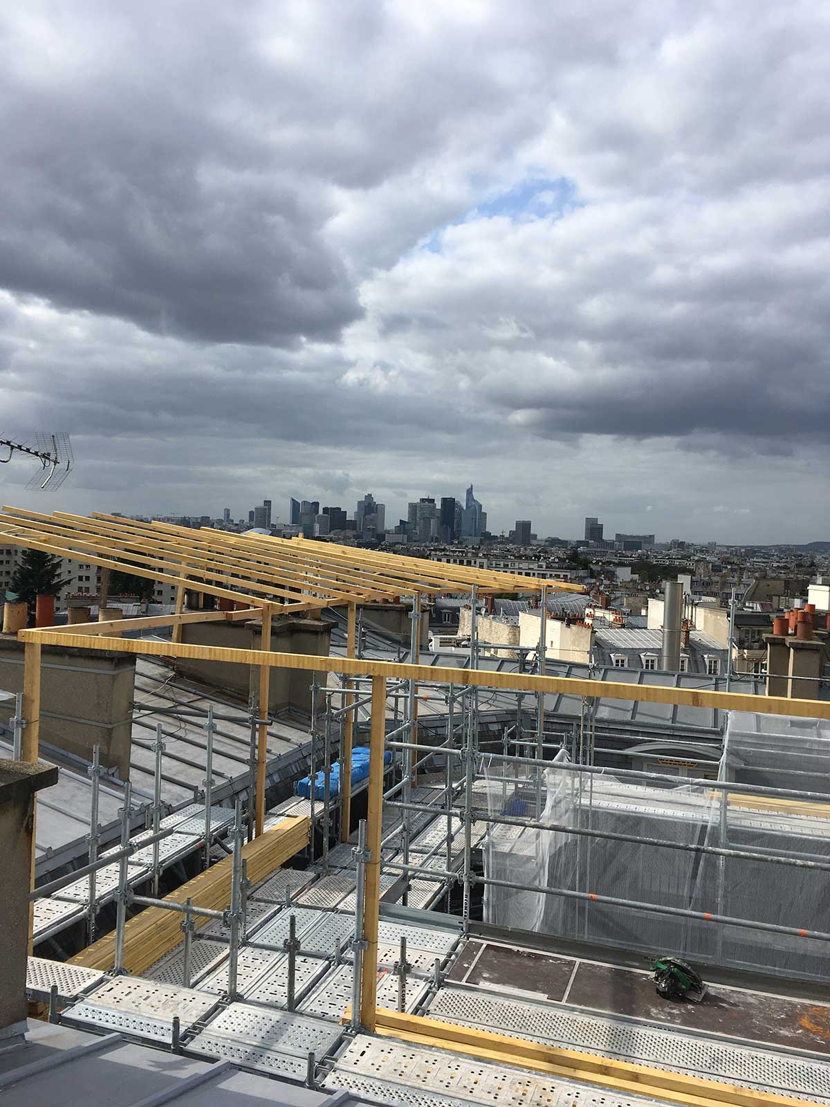 Restructuration d'un immeuble haussmannien à Paris 16